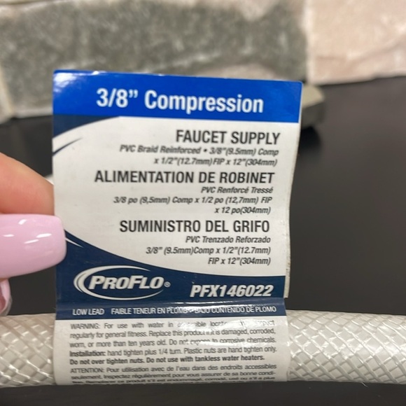 2 PACK PROFLO PFX146022 3/8" COMP X 1/2" FIP X 12" Stainless Steel - Picture 7 of 8